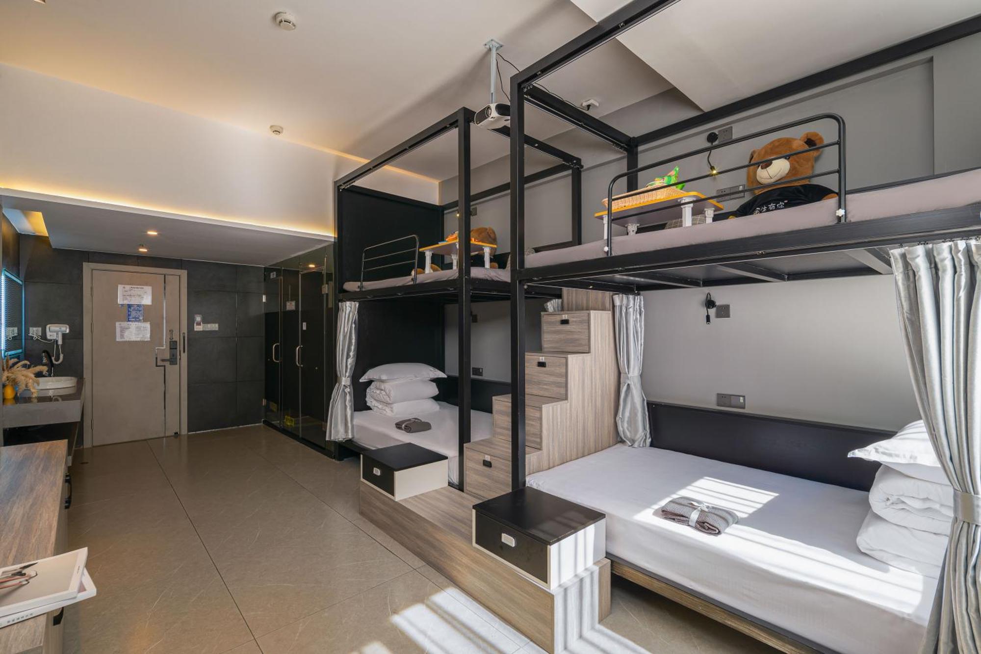 Yangshuo Emoji Youth Hostel 外观 照片