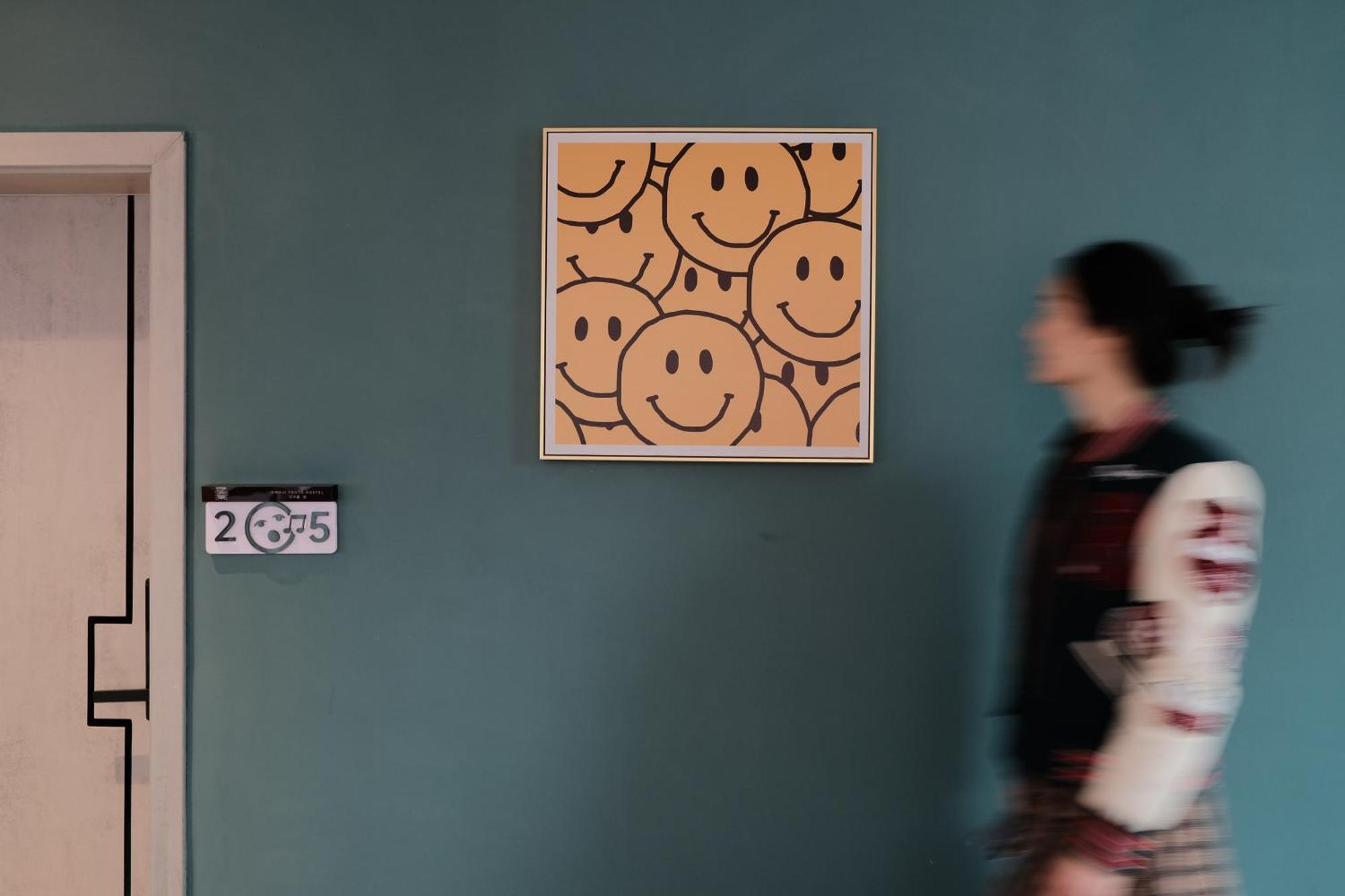 Yangshuo Emoji Youth Hostel 外观 照片