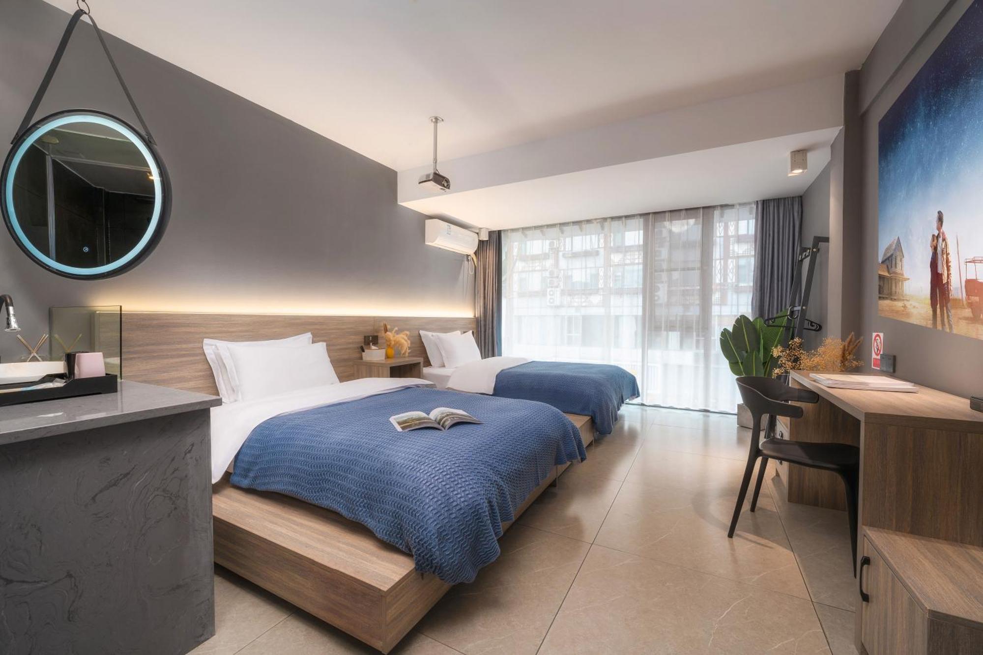Yangshuo Emoji Youth Hostel 外观 照片